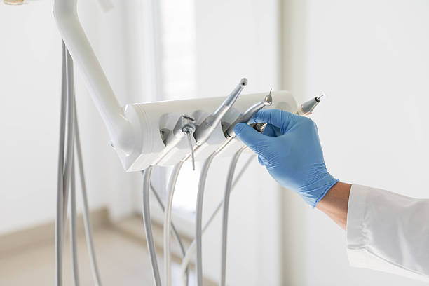 24/7 Emergency Dental Implants experts in Roseville, MI
